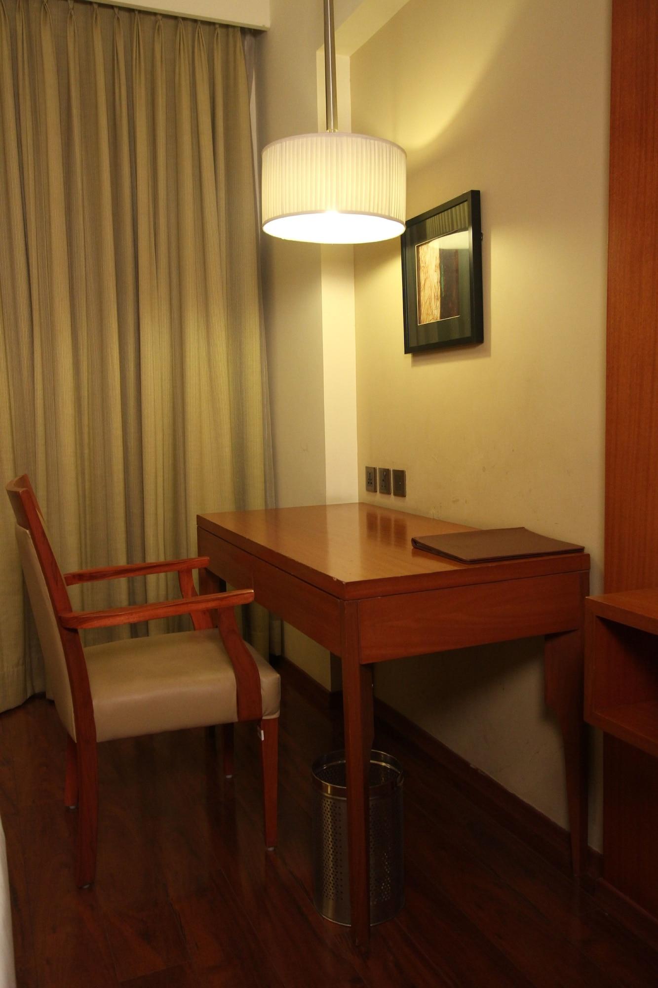 The Cambay Grand Hotel Ahmedabad Ngoại thất bức ảnh