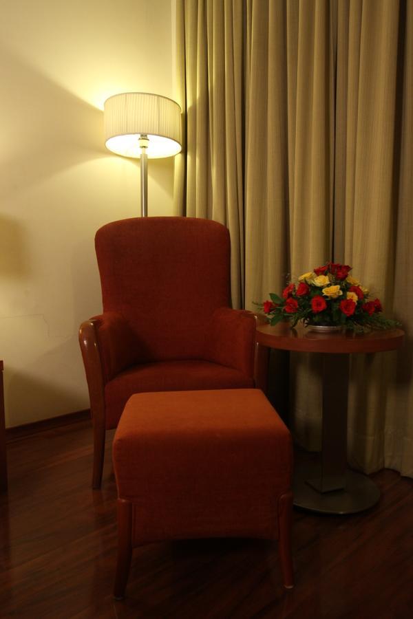 The Cambay Grand Hotel Ahmedabad Ngoại thất bức ảnh
