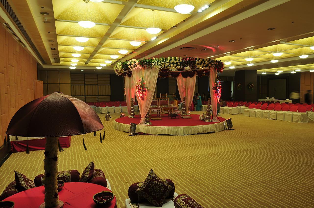 The Cambay Grand Hotel Ahmedabad Ngoại thất bức ảnh