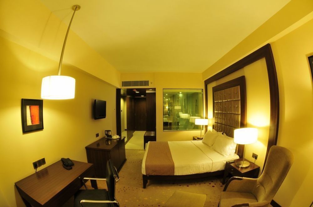 The Cambay Grand Hotel Ahmedabad Ngoại thất bức ảnh